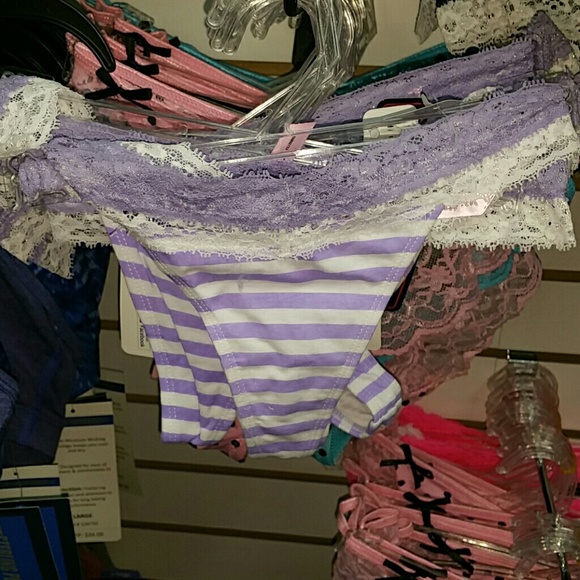 Panties - Picture 3 of 8